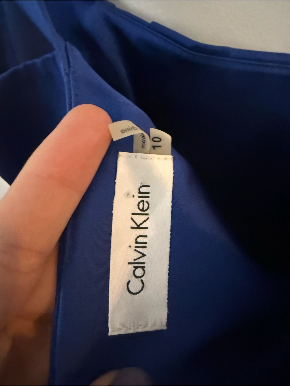 Calvin Klein Elegant Royal Blue Sheath Dress with Square Neckline - Picture 4 of 8